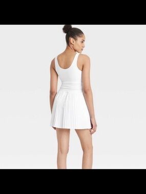 White Sleeveless Pleated Tennis Dress